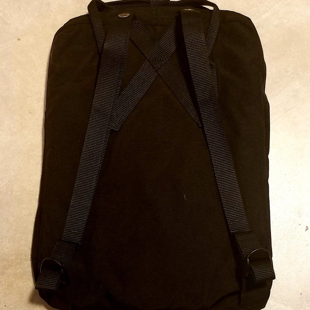 FJALLRAVEN BLACK KANKEN BACKPACK 16L CLASSIC - Picture 2 of 5